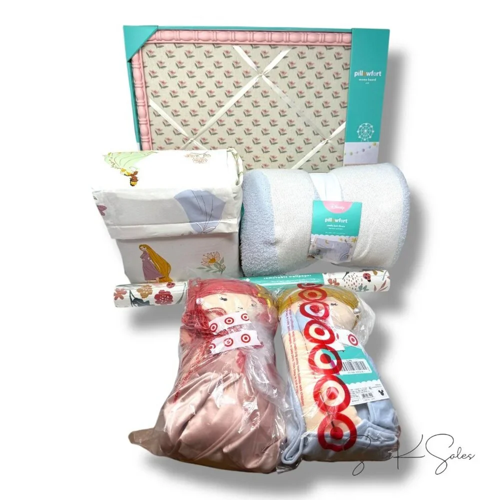 Princess Castle Kids' Throw Blanket - The Disney Collection by Pillowfort Target